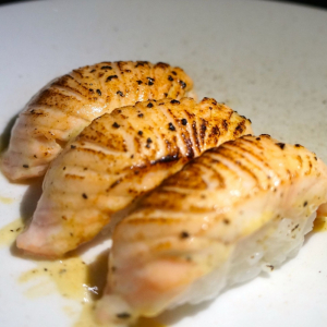 Aburi Nigiri （烧寿司）